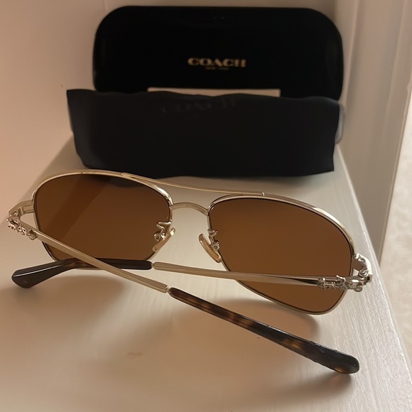 Coach vintage Sunglasses - Picture 5 of 6